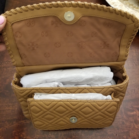 Tory Burch Marion Quilted Small Shoulder Bag - Picture 3 of 4